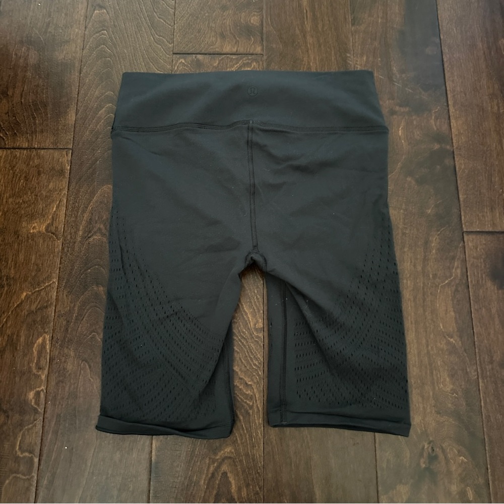Lululemon Short - Picture 2 of 2